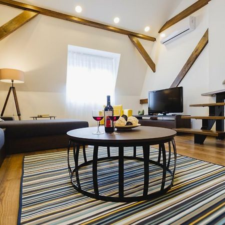 Apartment Lea Lux Belgrado Esterno foto